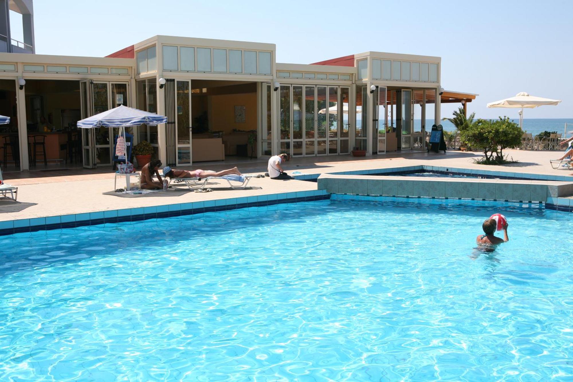 אדליאנוס קומפוס Hotel Kathrin Beach מראה חיצוני תמונה